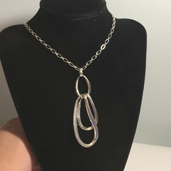 Stella & Dot Silvertone 3 Hoop Necklace - Picture 1 of 5